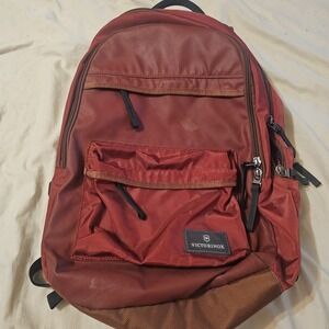 Victorinox Red Altmont 3.0 Dual-Compartment Backpack